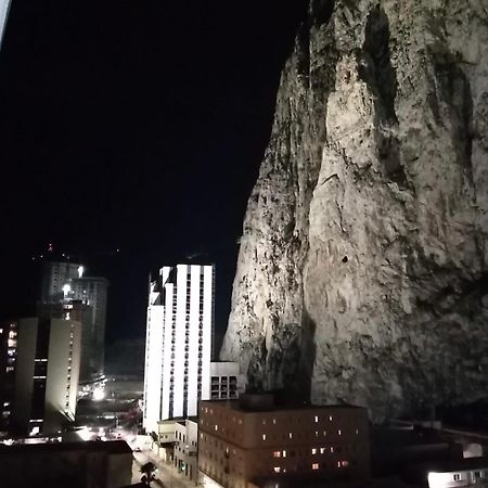 Cp High Floor Luxury Studio Sleeps 3 Gibraltar Eksteriør bilde